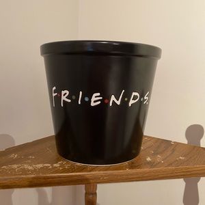New Never Used Friends Popcorn Canister Dishwasher and Microwave safe